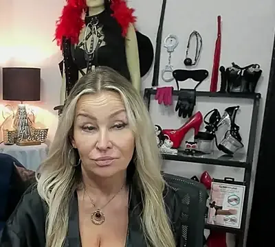 crystaLUX