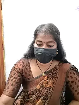 tamil_Sigappu_Roja